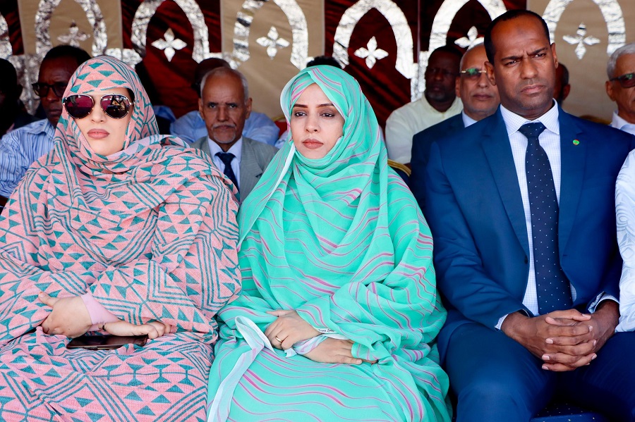 معالي الوزيرة تشرف على إطلاق عملية توزيع الزي المدرسي بولاية نواكشوط الشمالية