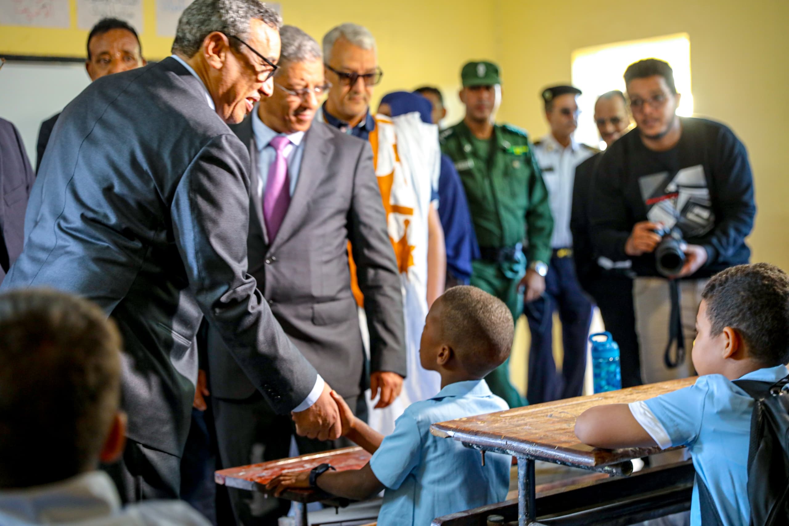 معالي الوزير وكالة يؤدي زيارة لمؤسسات تربوية في افتتاح العام الدراسي